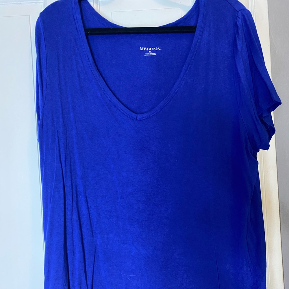 V neck Tee